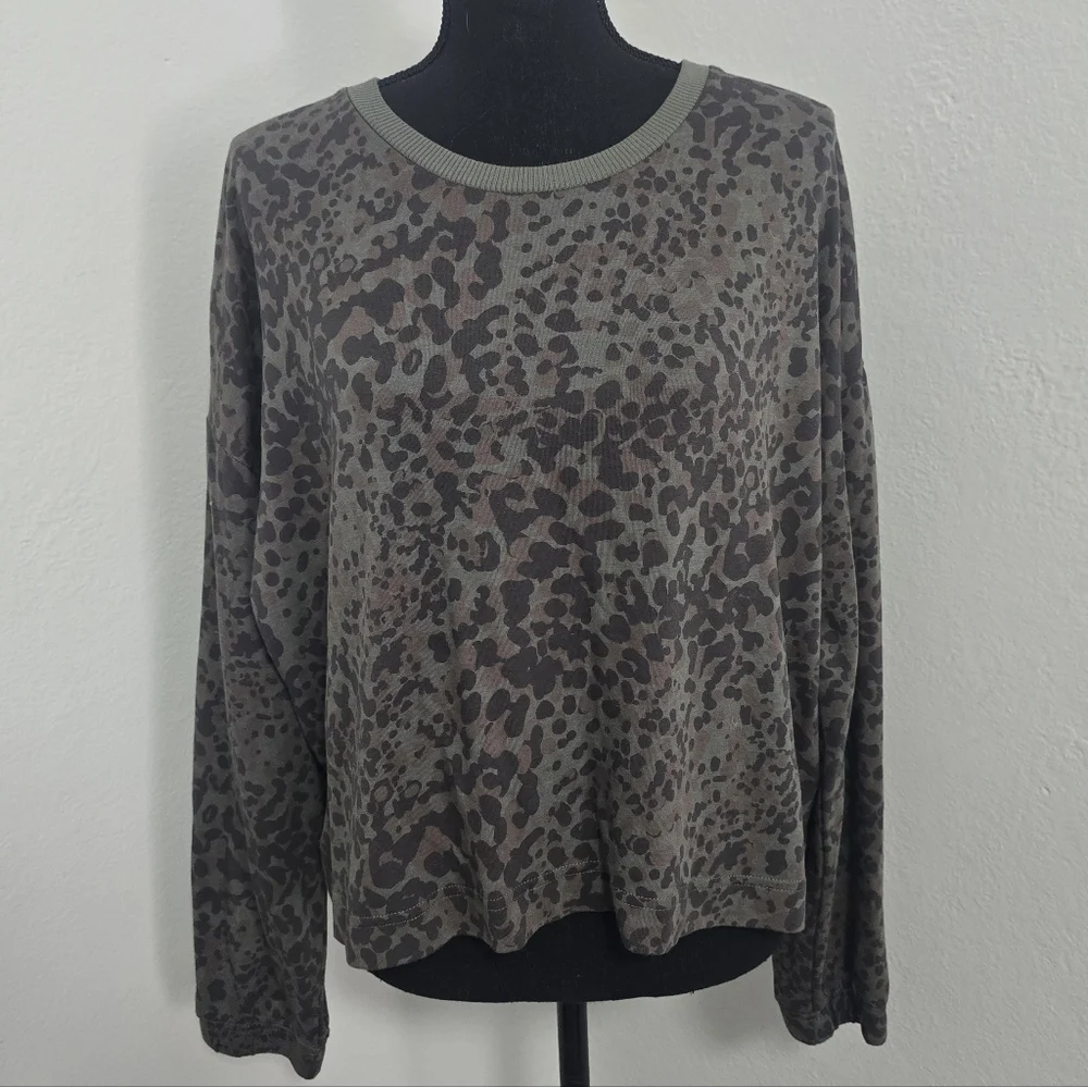 Lovestitch Sweet Spot Animal Print Sweatshirt Medium - Picture 4 of 8